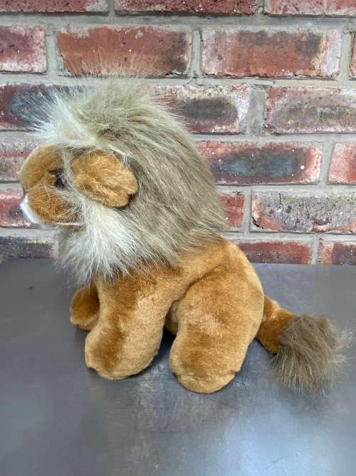 Lion, Uni toys ,stuffed animal from Germany, collectors item, vintage , kids toy