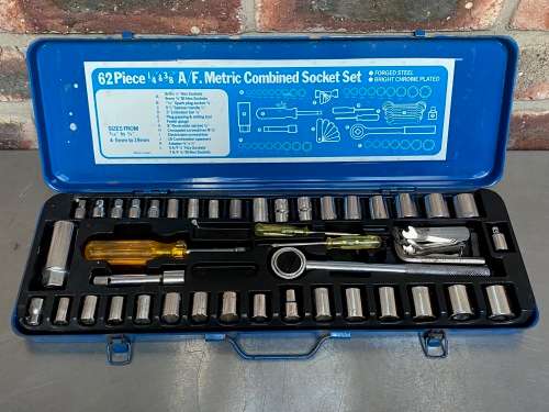 62 Piece Metric Combined Socket tool Set in metal case, vintage