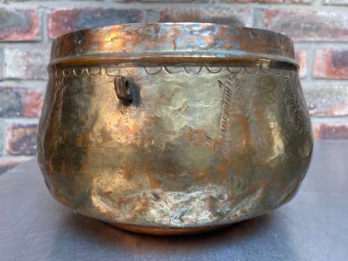 Antique hand craft Copper container , pot, vintage, from the 70s