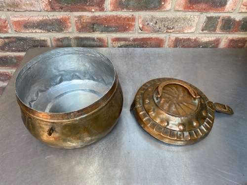 Antique hand craft Copper container , pot, vintage, from the 70s