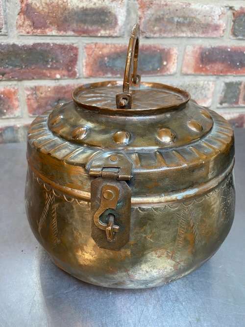 Antique hand craft Copper container , pot, vintage, from the 70s