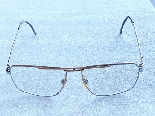 Glasses from Germany with Zeiss glass, with corrected lenses , collectors item, approx. from the 90s