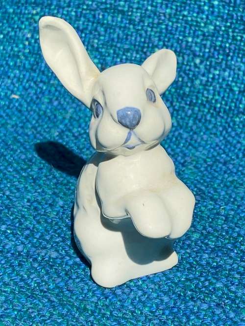 Procelain rabbit, white, collection item,