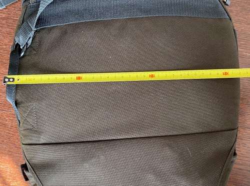 TAMRAC VELOCITY 9 SHOULDER PHOTO BAG WITH HIP-BELT #5769, Size inside : approx. 20cm x 30cm x 40cm