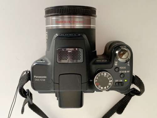 PANASONIC LUMIX FZ38 12 MIO Pixel, Leica 18x optical Zoom, Digital Camera 28mm-504mm(35mm equiv)