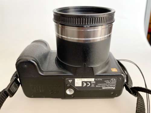 PANASONIC LUMIX FZ38 12 MIO Pixel, Leica 18x optical Zoom, Digital Camera 28mm-504mm(35mm equiv)