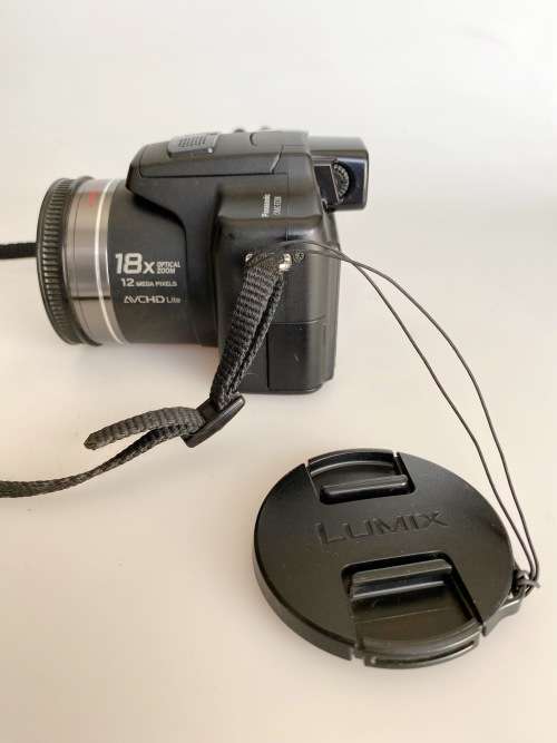 PANASONIC LUMIX FZ38 12 MIO Pixel, Leica 18x optical Zoom, Digital Camera 28mm-504mm(35mm equiv)