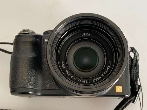 PANASONIC LUMIX FZ38 12 MIO Pixel, Leica 18x optical Zoom, Digital Camera 28mm-504mm(35mm equiv)