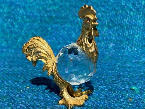 Glass Rocking Rooster Figure , vintage , collecorts item