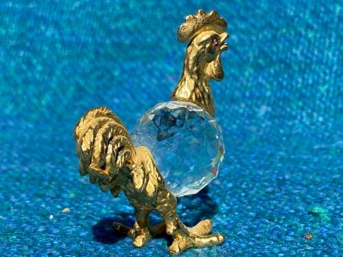 Glass Rocking Rooster Figure , vintage , collecorts item