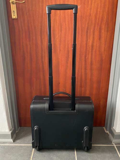 Laptop Pilot Travel Case with Wheels ( Trolley) with Carry Handle , Dimensions: 42 x 37 x 20 cm, 4KG