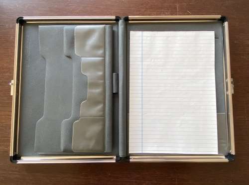 Metoni Aluminum Briefcase, approx. size 33x26x4cm, for A4. Vintage, in good condition. West Germany