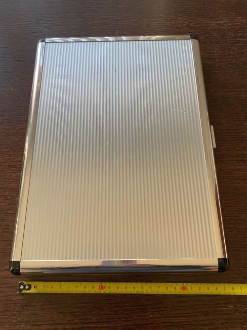 Metoni Aluminum Briefcase, approx. size 33x26x4cm, for A4. Vintage, in good condition. West Germany