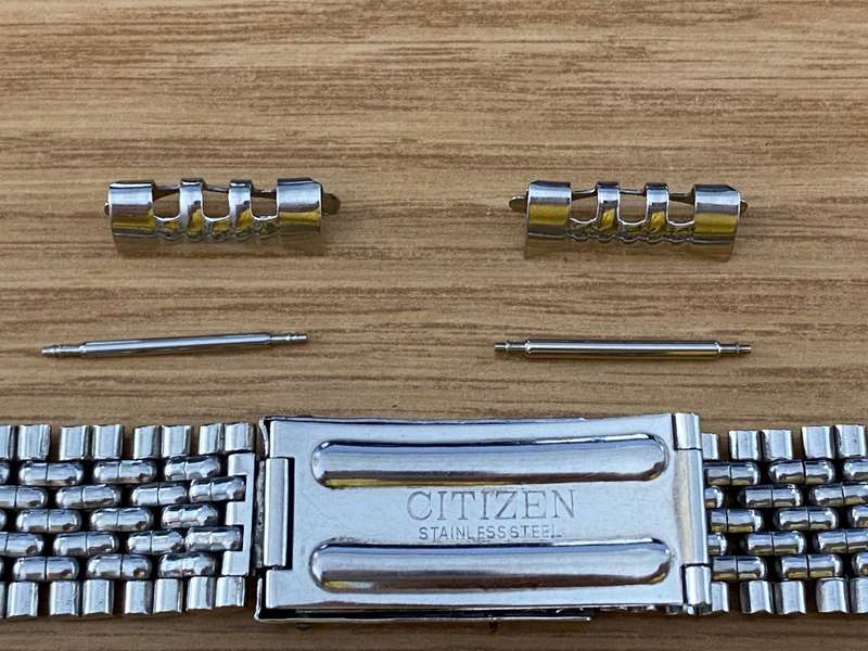 Citizen stainless steel strap , from the 70s, vintage, rare, collectors item,