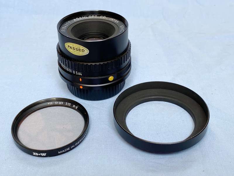 Asahi Pentax SMC Bellows 100mm / 4.0 , P/K mount , BW KR 1.5 skyfilter, Sunshade