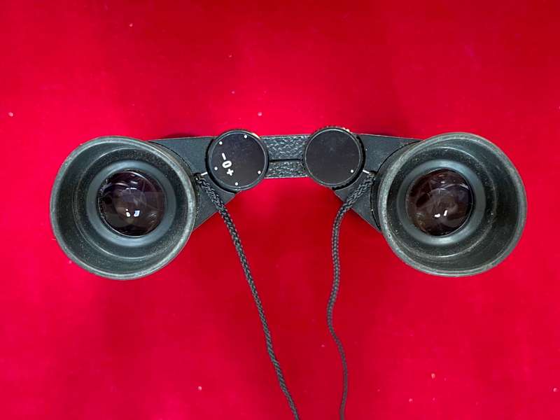 ZEISS 10x25B Binoculars , made in West Germany incl. leather case,in very good condition