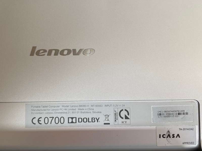 LENOVO Yoga B8080-H tablet + Lenovo Keyboard in original box, working.