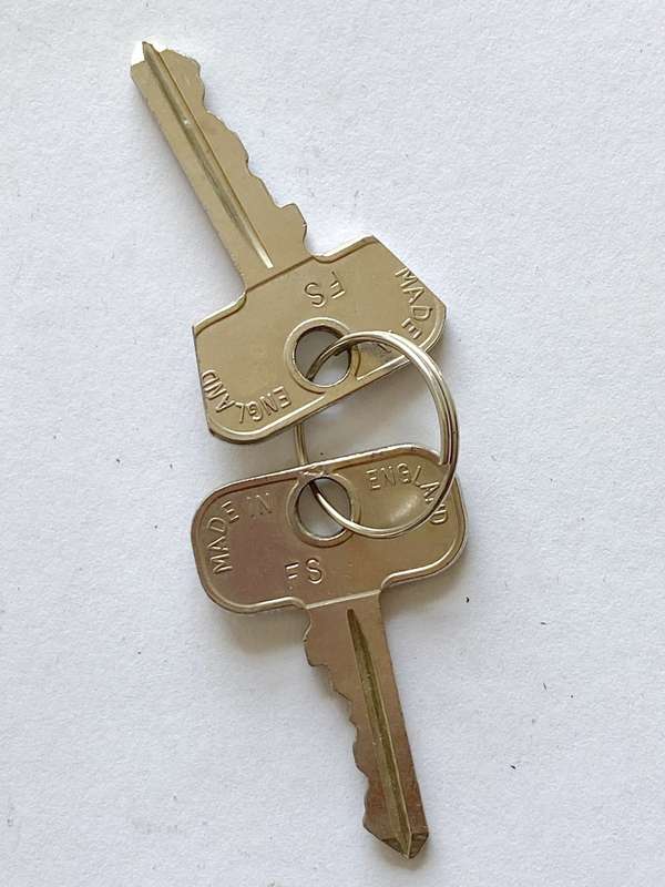 Union keys vintage Lot 2, collectors item