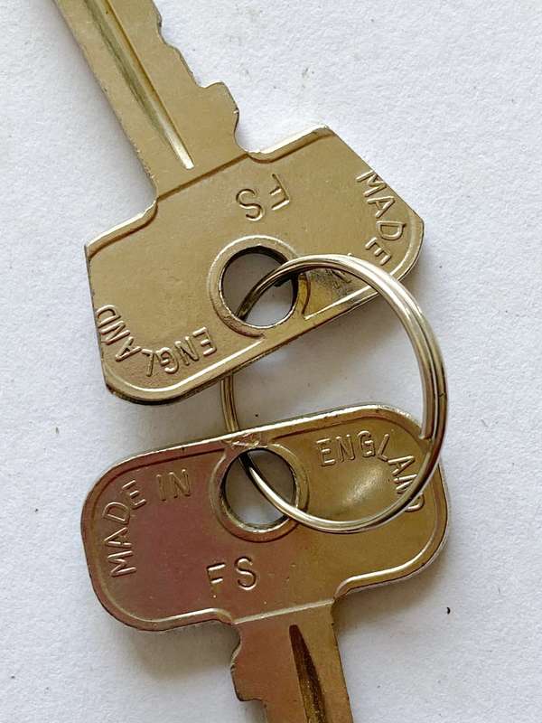 Union keys vintage Lot 2, collectors item
