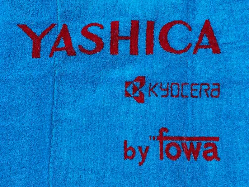 Vintage YASHICA Kyocera (by Fowa/Italy) Towel , blue red , from 90s,collectors item, 160x80cm