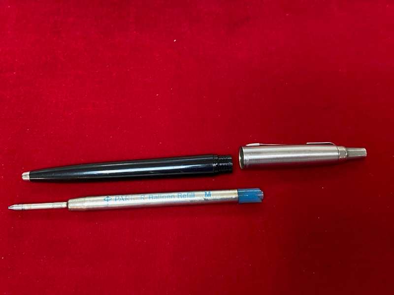 Parker Ball Pen , black silver,made in USA , LI, date code, 2003 Q3 ,collectors item