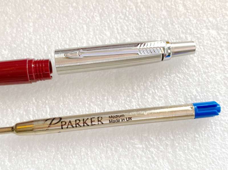 Parker Ball Pen , bordeaux, made in U.K. , date code: IIIE, 1998 Q1, collectors item