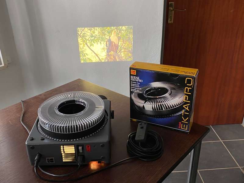 KODAK Slide Projector  S-AV 2030 with Kodak Retinar Vario Zoom Lens 70-120mm