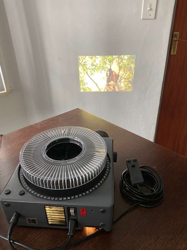 KODAK Slide Projector  S-AV 2030 with Kodak Retinar Vario Zoom Lens 70-120mm