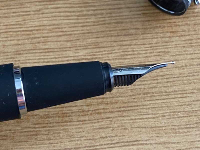 Nino Cerruti Pen Set (MINOLTA - PHOTO)  Ball pen + Fountain Pen,collectors item