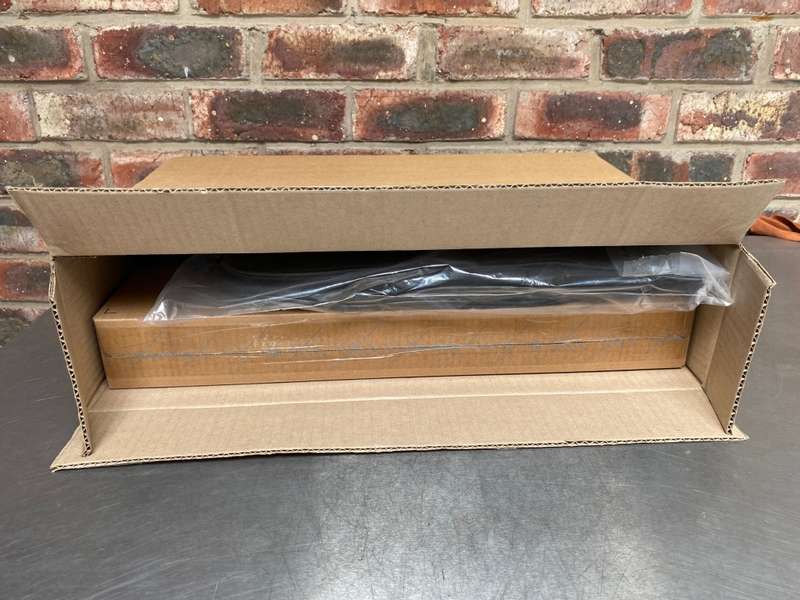 HP15 - RB001NI 15.6` Notebook ,500GB HDD, 4096MB DDR4 SDRAM,DVD , Windows 10 , still sealed in box
