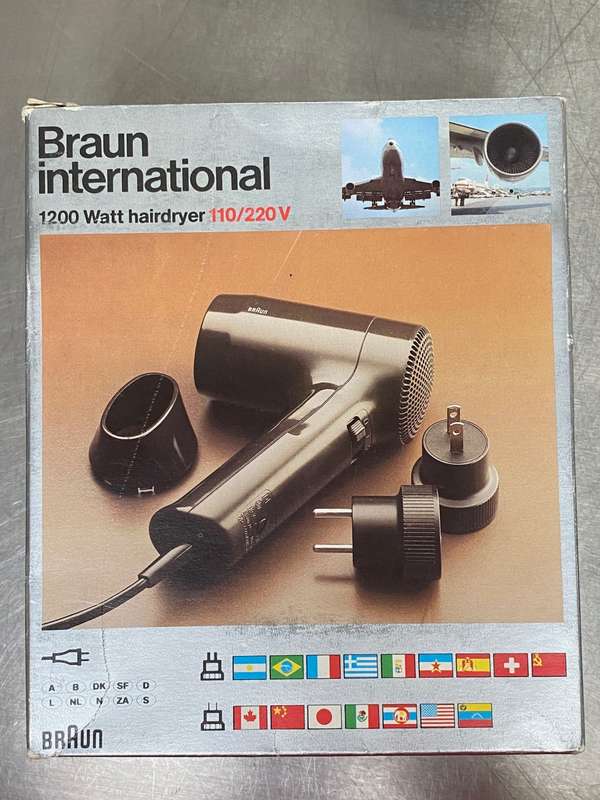 BRAUN International 1200 Watt Hairdryer , in good condtion, in orginal Box