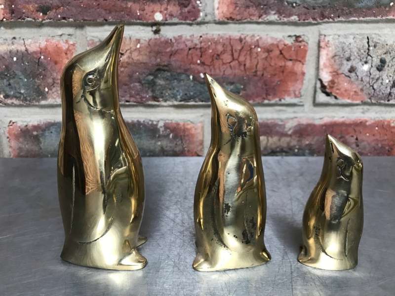 Penguins Lot  2 , Nice set of three sleekly designed brass penguins from the 1980s.