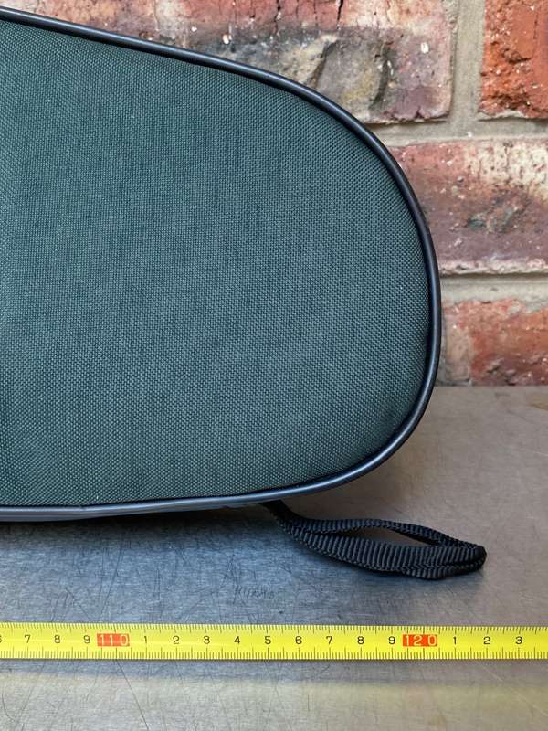 Rifle / Shotgun Bag, green, from Germany Moritz Zapf, foam inside, very strong bag with zip