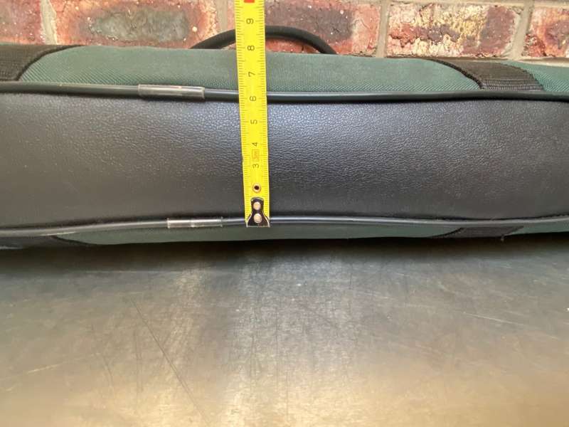 Rifle / Shotgun Bag, green, from Germany Moritz Zapf, foam inside, very strong bag with zip