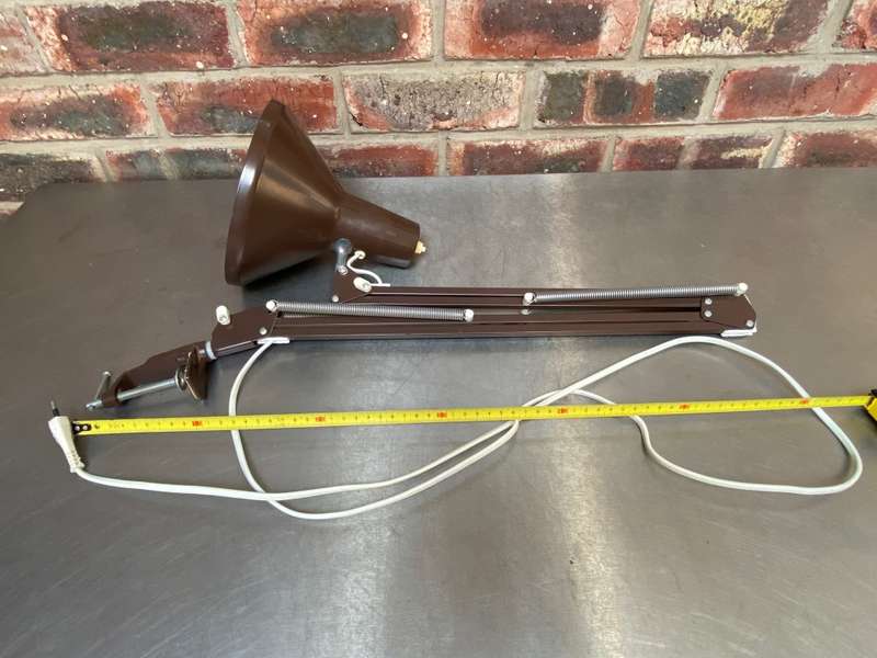 Vintage Retro Office desk lamp, from the 60s / 70s, collectors item, is working, colour is brown