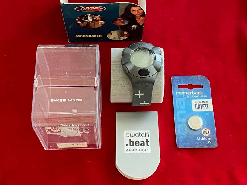 JAMES BOND MOONRAKER SWATCH WATCH Special Edition GENUINE OFFICIAL, LIKE NEW, IN ORIGINAL BOX
