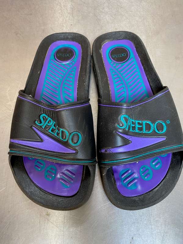 Speedo slide , pool slippers, size UK 6 USA 7, swimming, pool