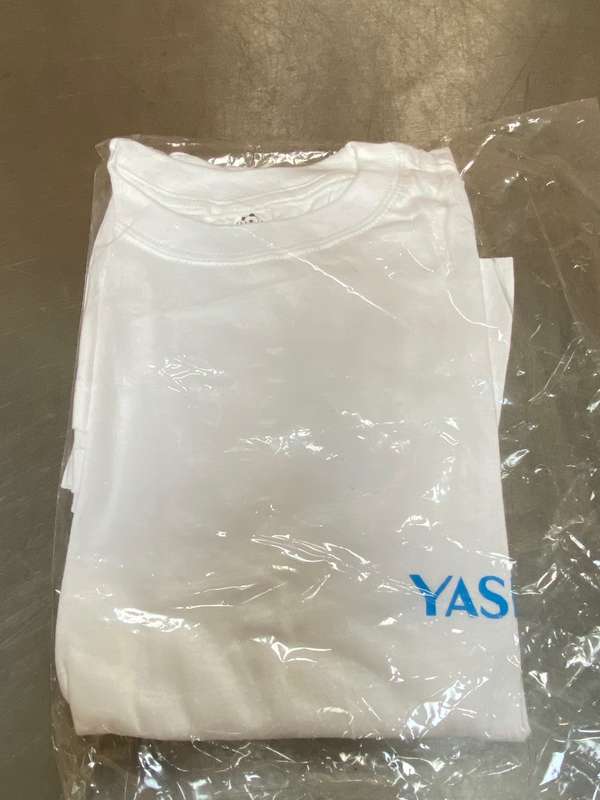 Yashica T-Shirt white , size XL - but more like size L , like new, vintage, collectors item