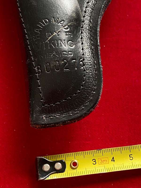 Viking Mexico, hand made, pistol / revolver holster NR. 800276, leather,black,for inside belt using
