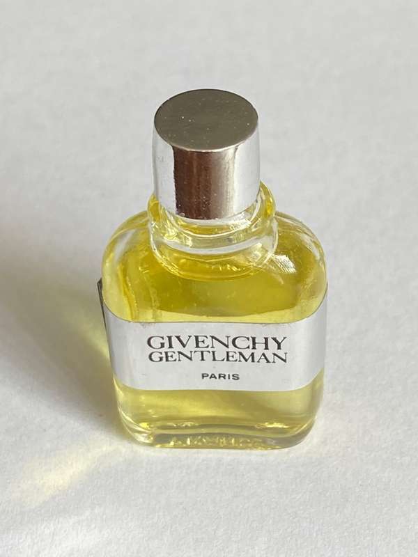 Givenchy Gentleman Miniature Eau de Toilette 3ml, full bottle, rare, Vintage,Collectors item,70s/80s