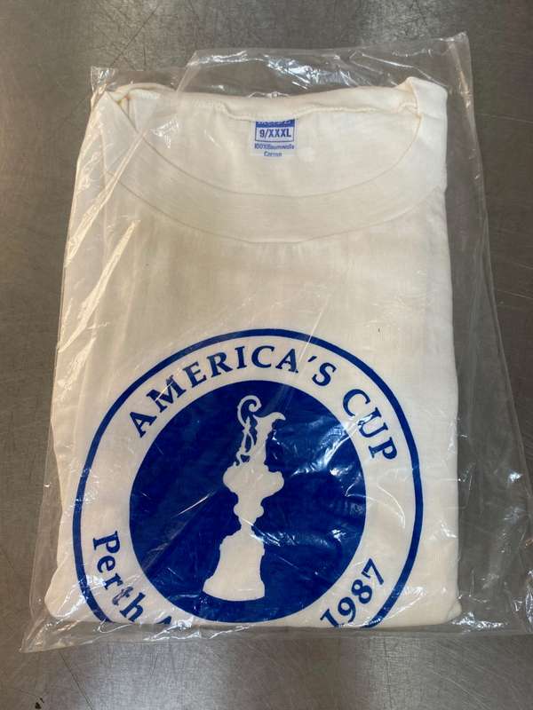 Steiner Americas Cup Perth Australia 1987 T-Shirt, size 9/XXXL, collectors item, still new, vintage