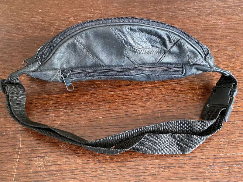 Zeiss Belly Bag Leather black new, vintage, collectors item