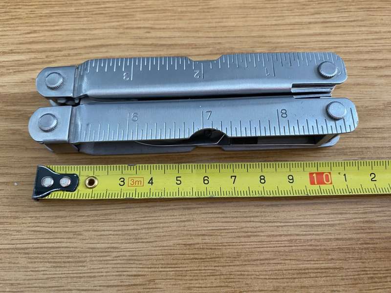 Multi Tool stainless steel 2CR, used, in good condition, hunting, outdoor,knife,pliers