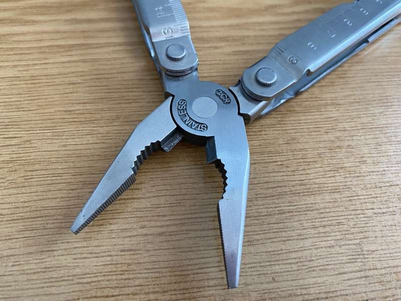 Multi Tool stainless steel 2CR, used, in good condition, hunting, outdoor,knife,pliers