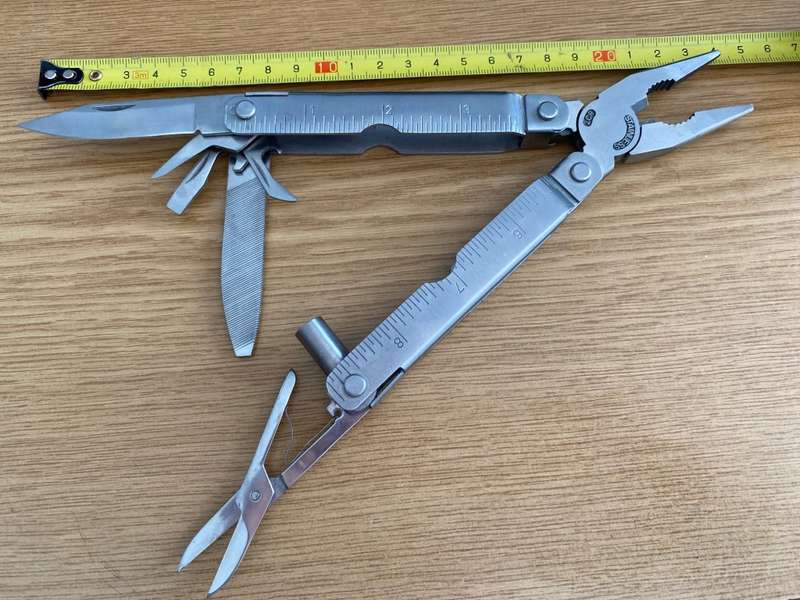 Multi Tool stainless steel 2CR, used, in good condition, hunting, outdoor,knife,pliers