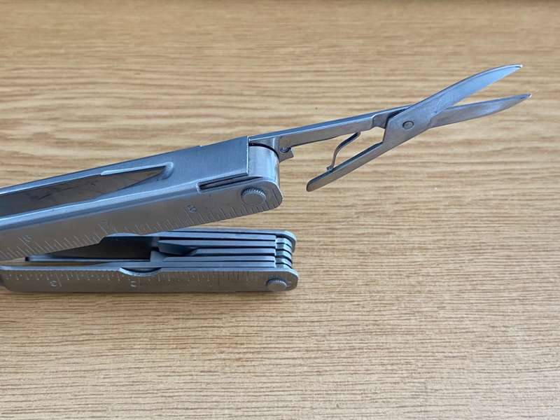 Multi Tool stainless steel 2CR, used, in good condition, hunting, outdoor,knife,pliers