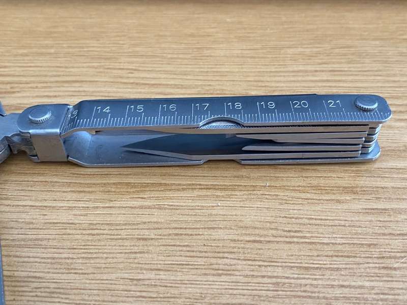 Multi Tool stainless steel 2CR, used, in good condition, hunting, outdoor,knife,pliers