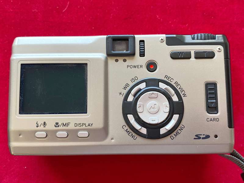 Contax TVS Digital Camera T*, Carl Zeiss lens, second hand, in very good condition, Titanium Body