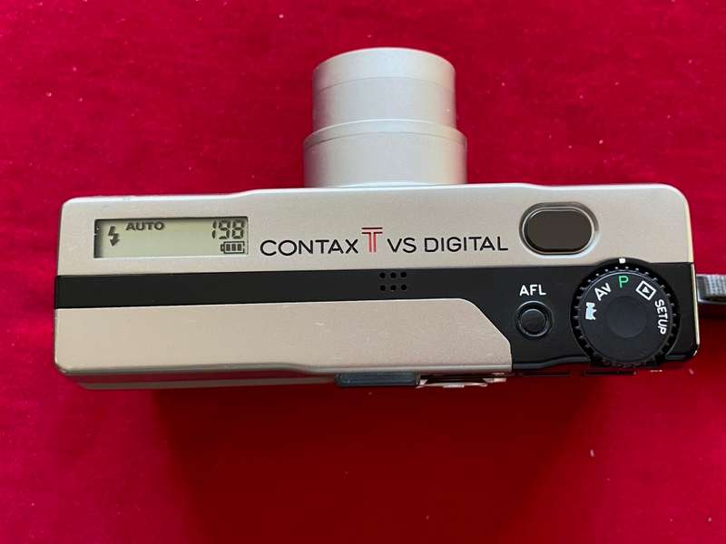 Contax TVS Digital Camera T*, Carl Zeiss lens, second hand, in very good condition, Titanium Body