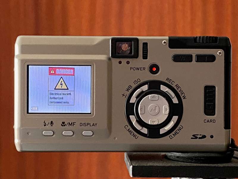 Contax TVS Digital Camera T*, Carl Zeiss lens, second hand, in very good condition, Titanium Body